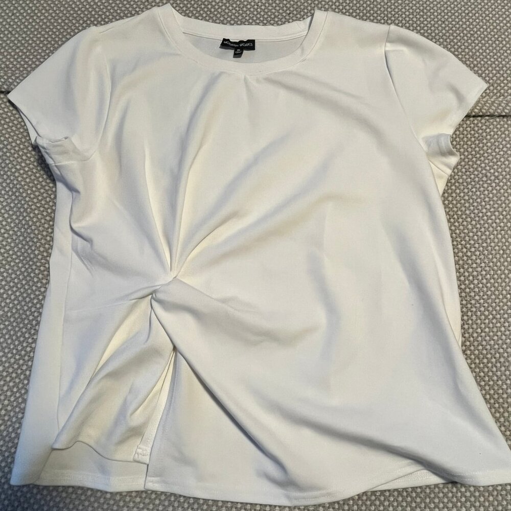White Office Business Casual Top, Gathered Material, Flattering Size XL Modern